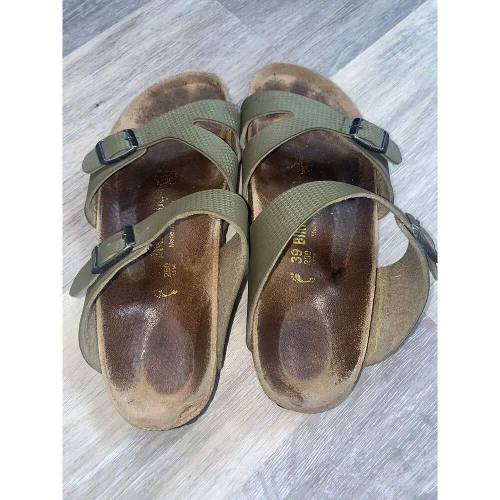 Birkenstock right shoe
